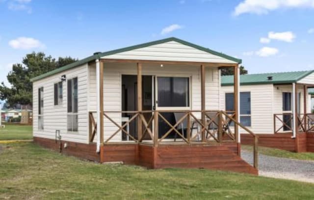 Superior Oceanview Cottage