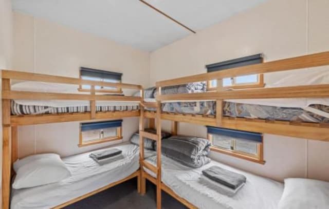 Standard Cottage - Sleeps 6