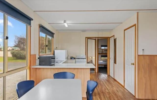 Standard Cottage - Sleeps 6