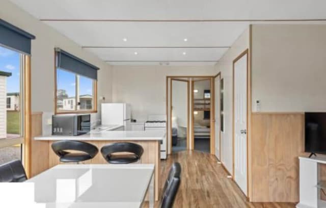 Superior Oceanview Cottage