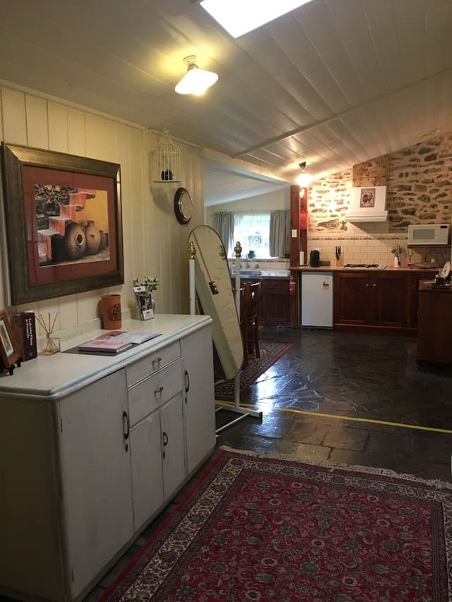 Romantic Cottage, 2 Bedrooms (Managers Cottage)