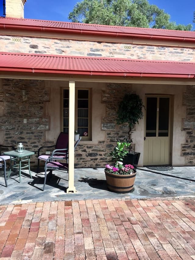 Romantic Cottage, 2 Bedrooms (Managers Cottage)