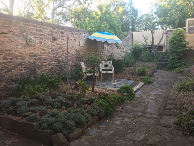 Romantic Cottage, 2 Bedrooms (Managers Cottage)