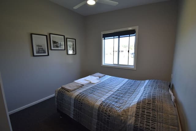 Luxury Apartment, 2 Bedrooms, Poolside (Unit 8)