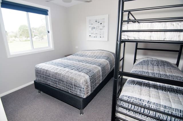 Luxury Apartment, 2 Bedrooms, Poolside (Unit 7)
