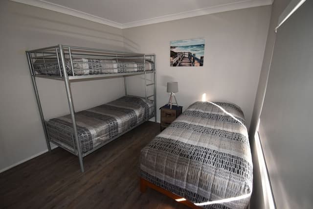 Comfort Apartment, 2 Bedrooms, River View (Unit 6)