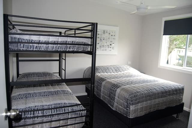 Luxury Apartment, 2 Bedrooms, Poolside (Unit 8)