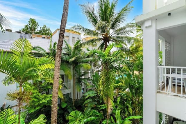 Seashell Two Bedroom Apartment 3331/32 - 3rd Floor