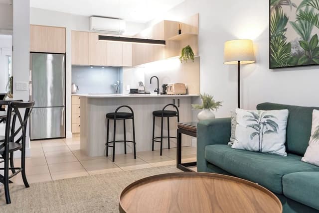 Ground Floor Two Bedroom with Patio - Easy Pool Access 3311/12