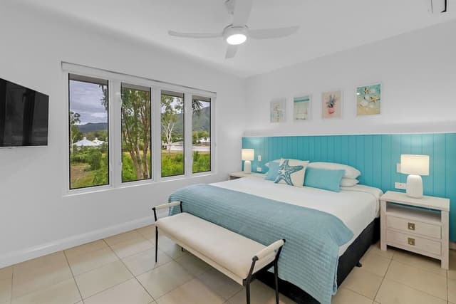 Seashell Two Bedroom Apartment 3331/32 - 3rd Floor
