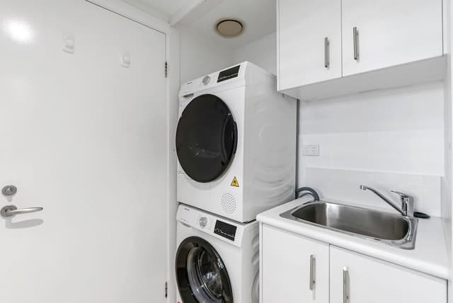 Ground Floor Two Bedroom with Patio - Easy Pool Access 3411/12