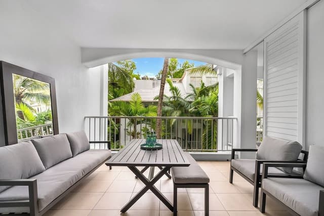 Seashell Two Bedroom Apartment 3331/32 - 3rd Floor