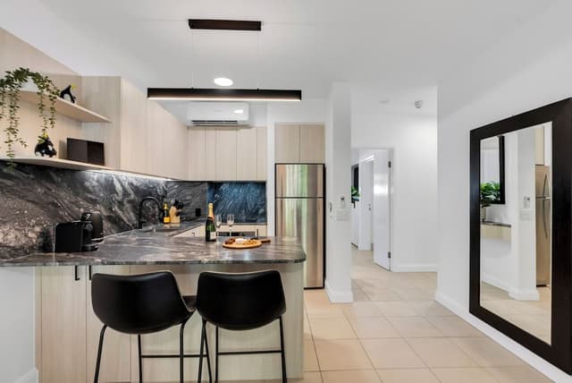 Ground Floor 2 Bedroom with patio and easy pool access (341718)