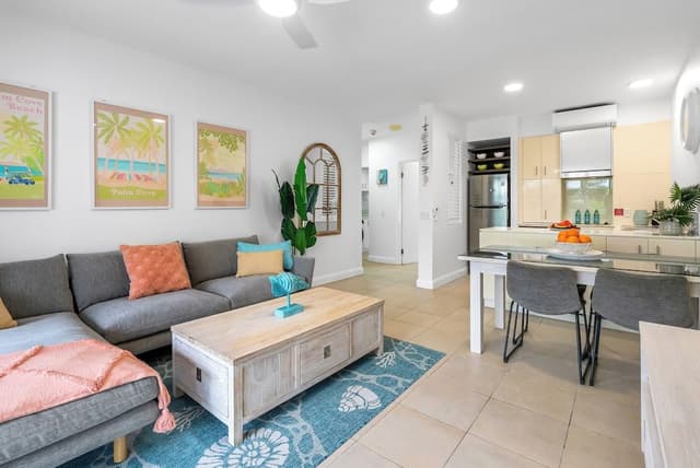 Seashell Two Bedroom Apartment 3331/32 - 3rd Floor