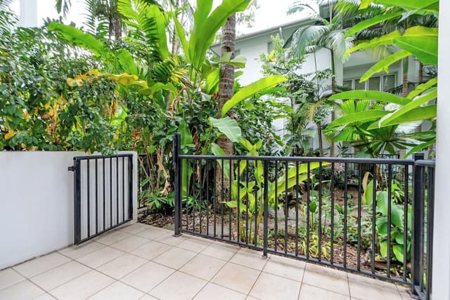 Ground Floor Two Bedroom with Patio - Easy Pool Access 3311/12