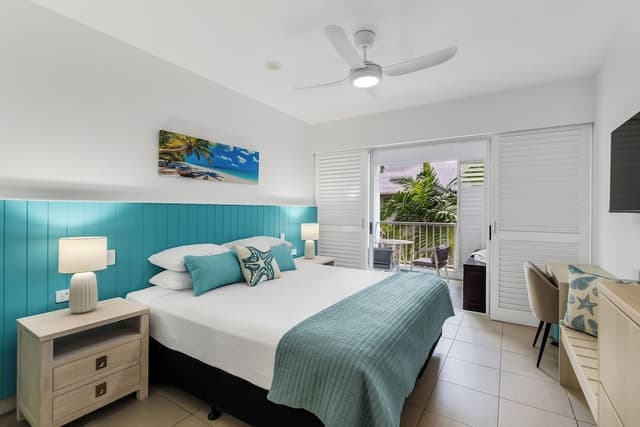 Seashell Two Bedroom Apartment 3331/32 - 3rd Floor