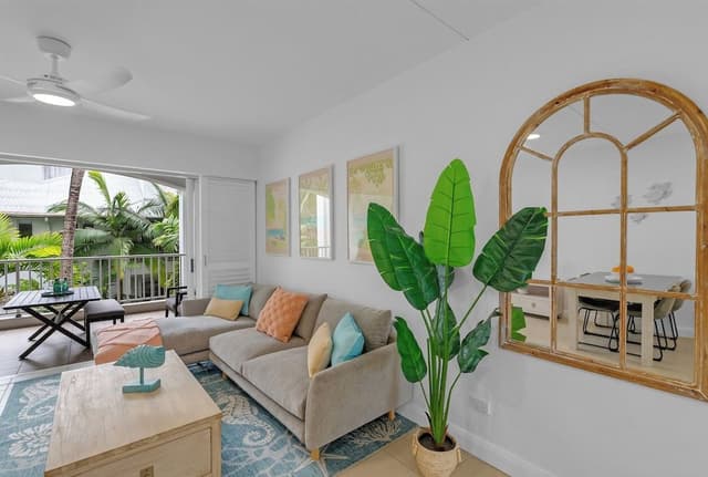 Seashell Two Bedroom Apartment 3331/32 - 3rd Floor