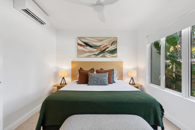 Ground Floor 2 Bedroom with patio and easy pool access (341718)