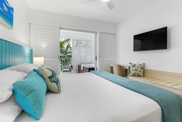 Seashell Two Bedroom Apartment 3331/32 - 3rd Floor