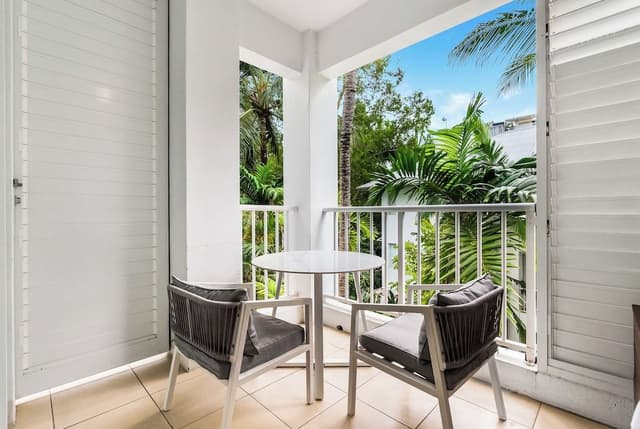 Seashell Two Bedroom Apartment 3331/32 - 3rd Floor