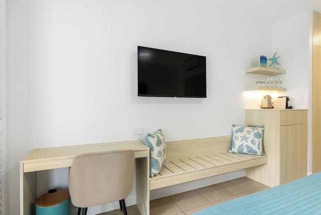 Seashell Two Bedroom Apartment 3331/32 - 3rd Floor