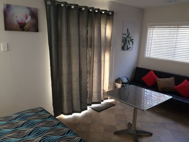 4-berth Cabin (Shared Bathroom)
