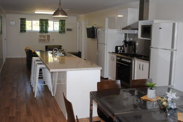House, 4 Bedrooms (Lorikeet Lodge)
