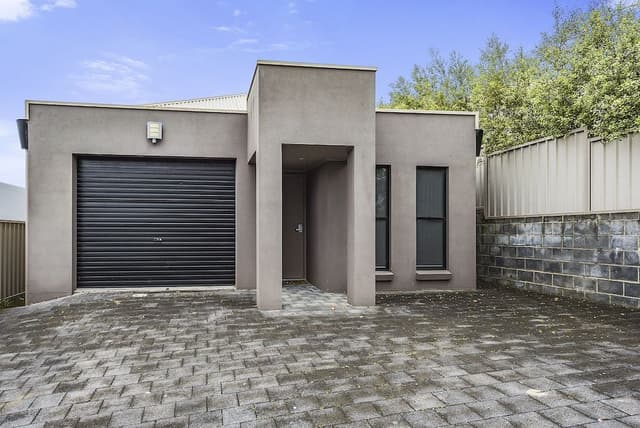 House, 4 Bedrooms, 2 Bathrooms