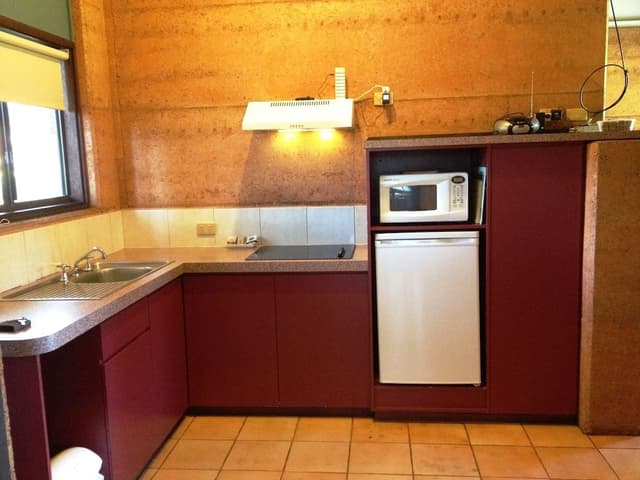 Two Bedroom Lake View Chalet - Gloucester