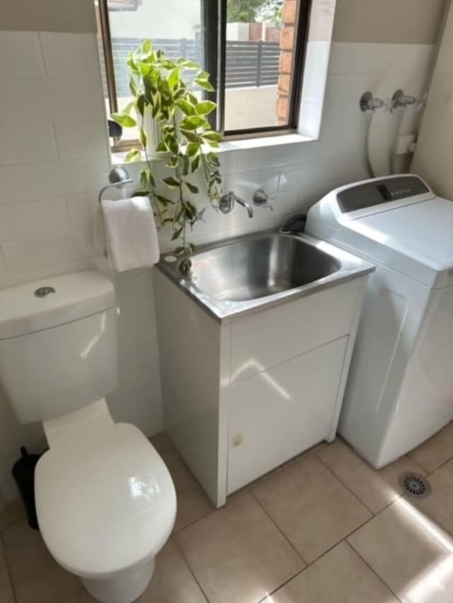 Three Bedroom Apartment - One Queen, One Double & Two Single Beds
