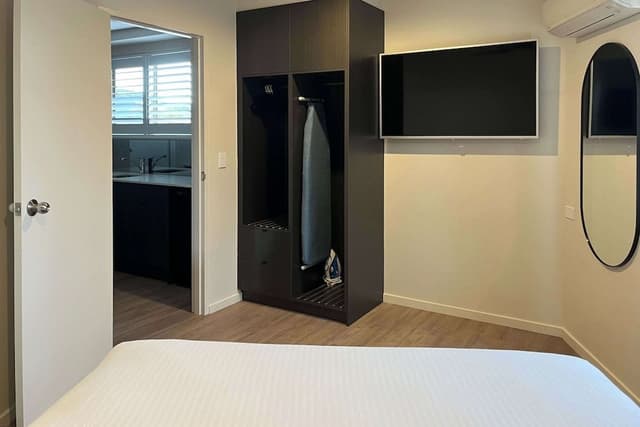 Family Studio (2 Rooms)