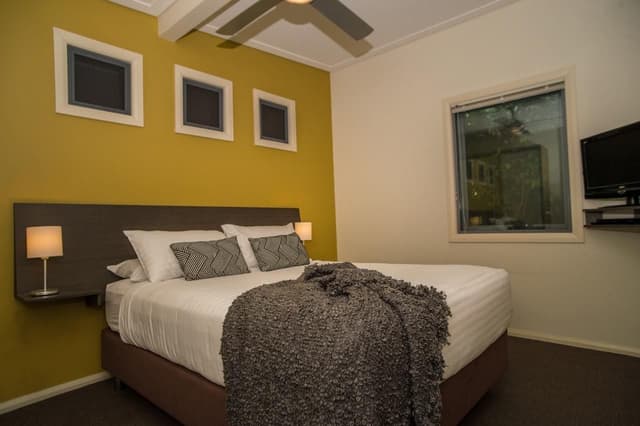 One Bedroom Apartment