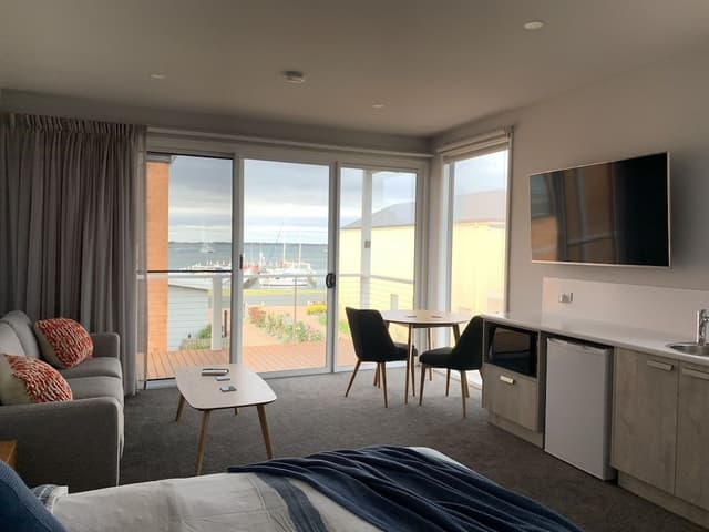 Studio 3 Balcony Harbour View