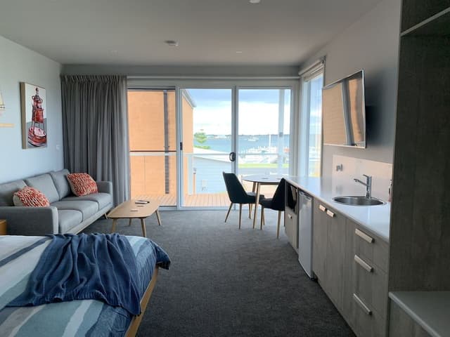 Studio 3 Balcony Harbour View
