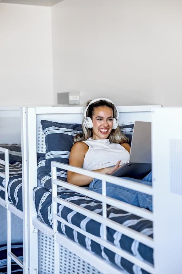 Bed in 6-bed Female Dorm