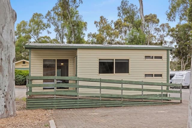 Standard 2 Bedroom Cabin - Pet Friendly