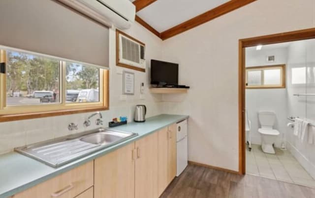 Standard 2 Bedroom Cabin - Pet Friendly