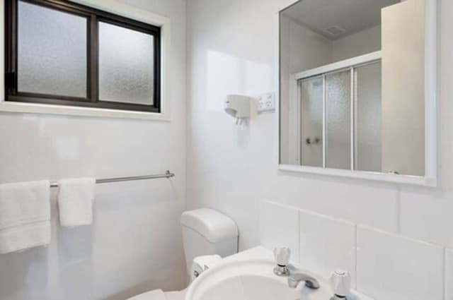 Standard Cabin - Sleeps 4