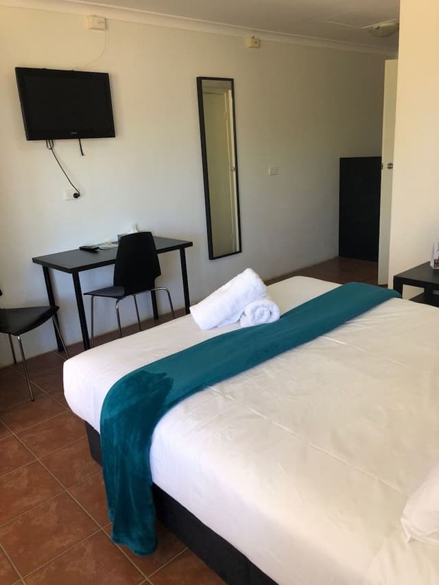 Deluxe Room, 1 Queen Bed