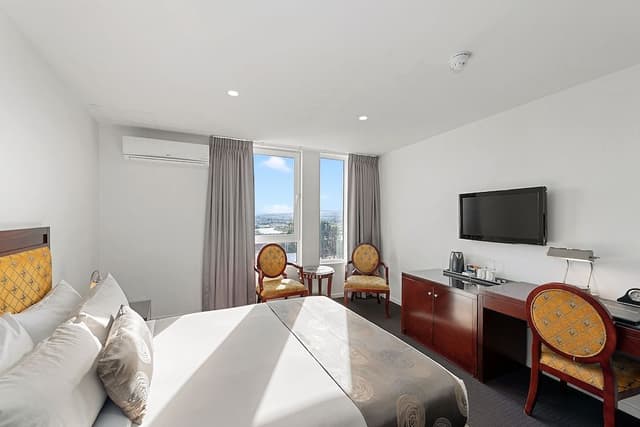 Queen Room