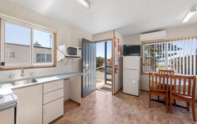 Standard 2 Bedroom Cabin