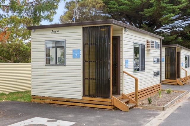 Economy Studio Cabin