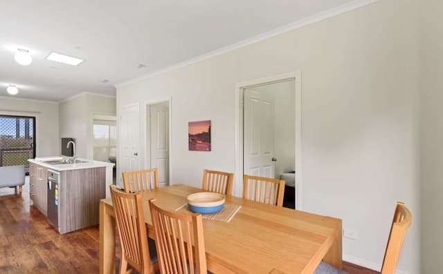 Deluxe 3 Bedroom Beach Cabin - Sleeps 6