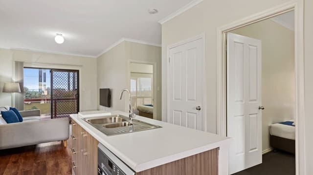 Deluxe 3 Bedroom Beach Cabin - Sleeps 6