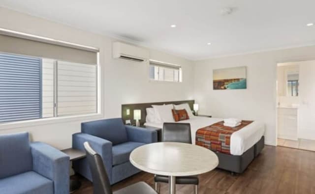Superior Studio Cabin