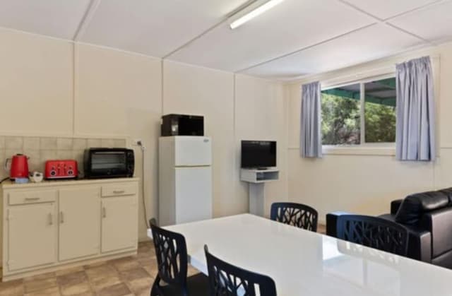 Economy Studio Cabin - Pet Friendly