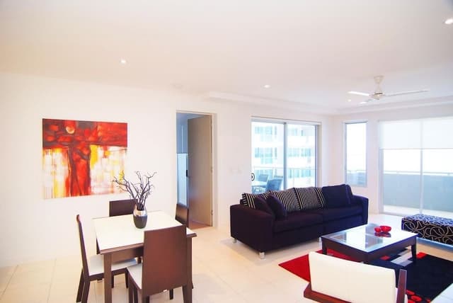 Superior Apartment, 3 Bedrooms (3 B'room 2couples/2kids)