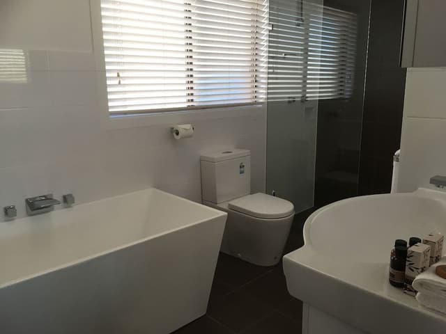 Riverview Queen Room