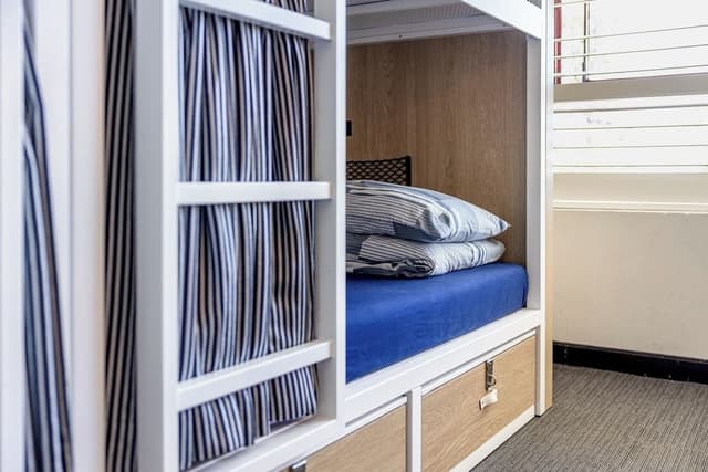 6 Bed Dorm - Beach View