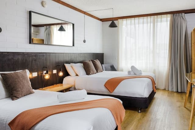 Twin Apartment